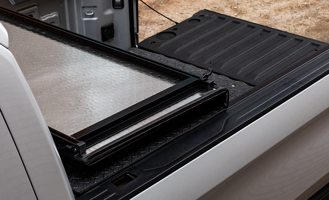 LOMAX Tonneau Cover 2